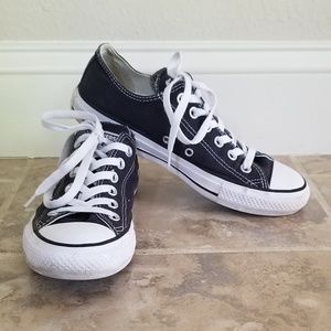 Chuck Taylor Converse women's size 7 black